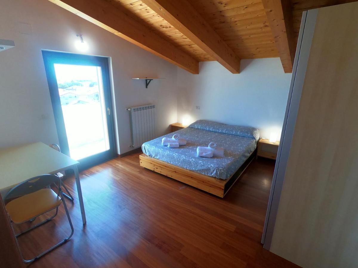 Attico Petfriendly Con Terrazzo, Via Del Borgo Lägenhet Montesilvano Marina Exteriör bild
